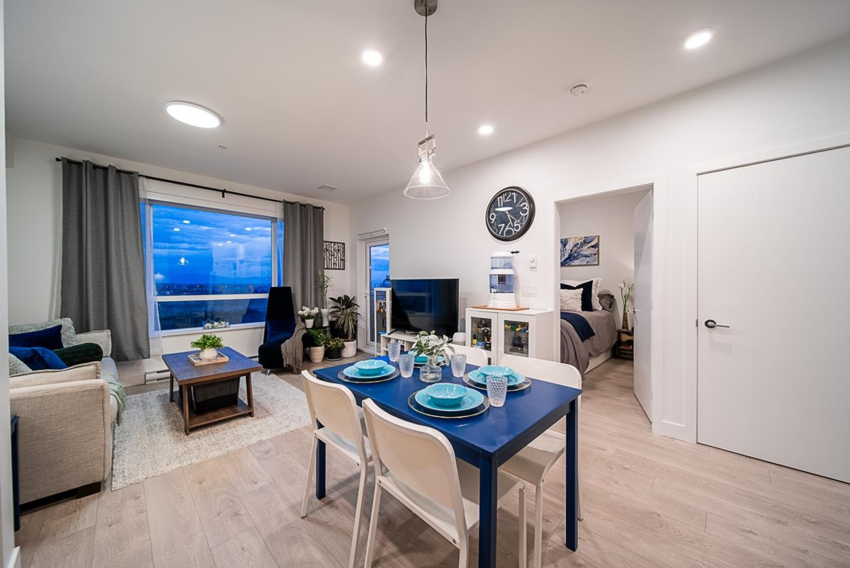Kitchen Island Photo of 404 2499 Rabbit Drive, Tsawwassen, BC