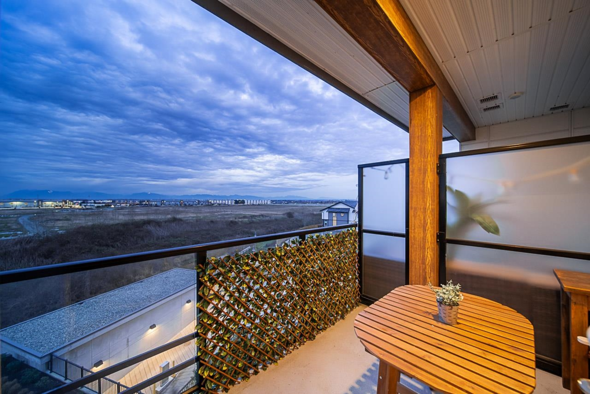 Loft / Bonus Room Photo of 404 2499 Rabbit Drive, Tsawwassen, BC