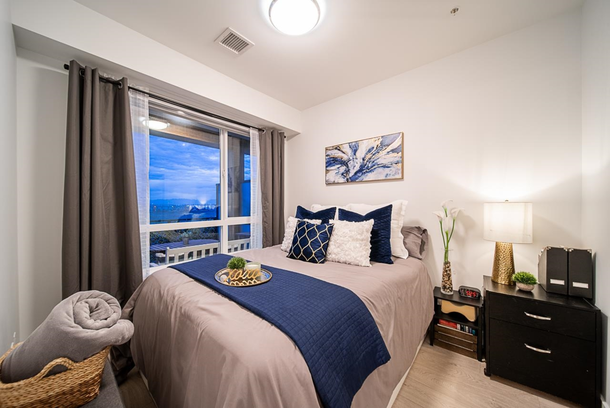 Walk-In Closet Photo of 404 2499 Rabbit Drive, Tsawwassen, BC