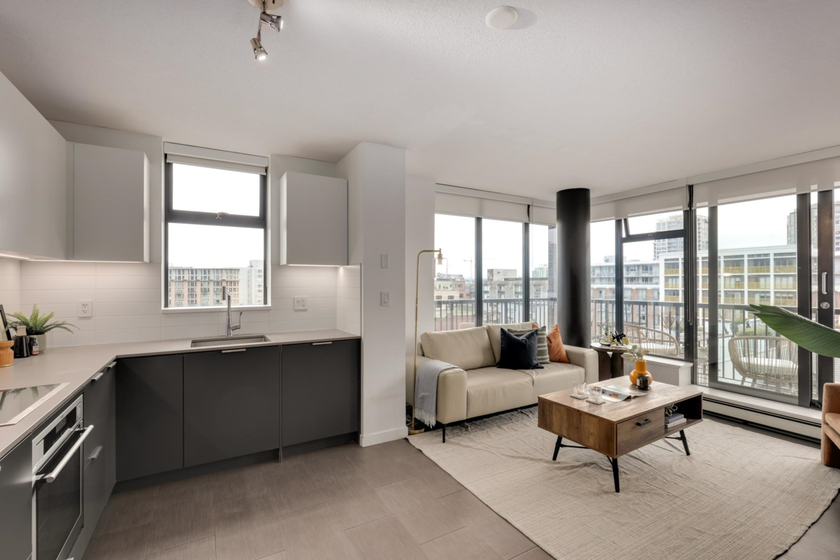 Breakfast Nook Photo of 1102 66 W Cordova Street, Vancouver, BC