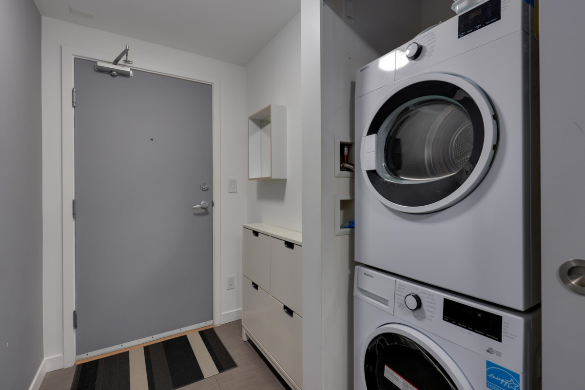 Outdoor Patio Photo of 1102 66 W Cordova Street, Vancouver, BC