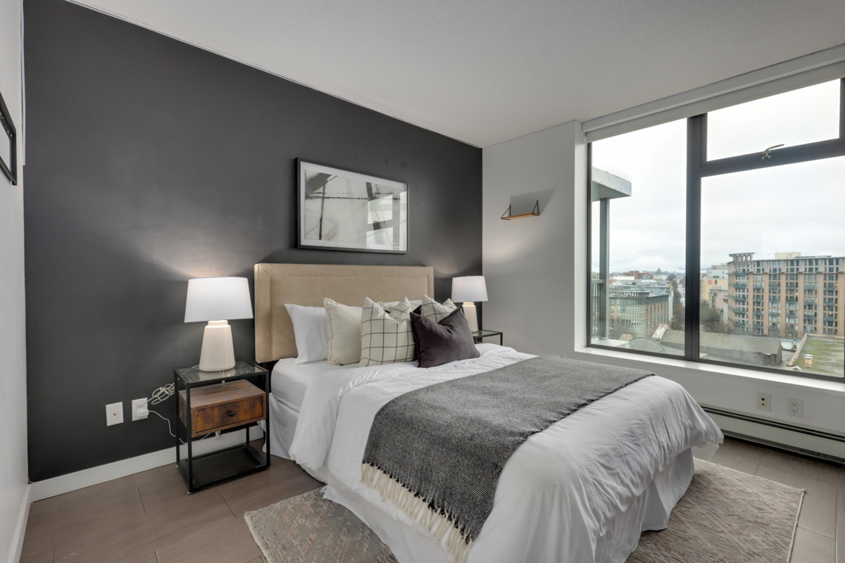 Primary Bathroom Photo of 1102 66 W Cordova Street, Vancouver, BC