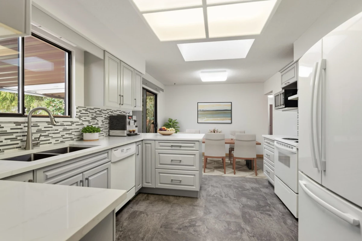 Breakfast Nook Photo of 19891 43a Avenue, Langley, BC