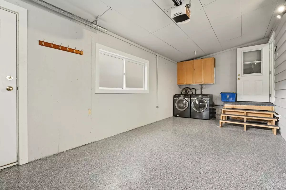 Mudroom Photo of 19891 43a Avenue, Langley, BC