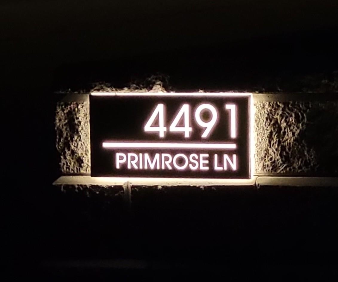 Kitchen Photo of 4491 Primrose Lane, North Vancouver, BC