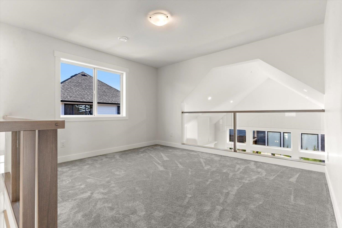 Entry Foyer Photo of 116 46211 Promontory Road, Chilliwack, BC