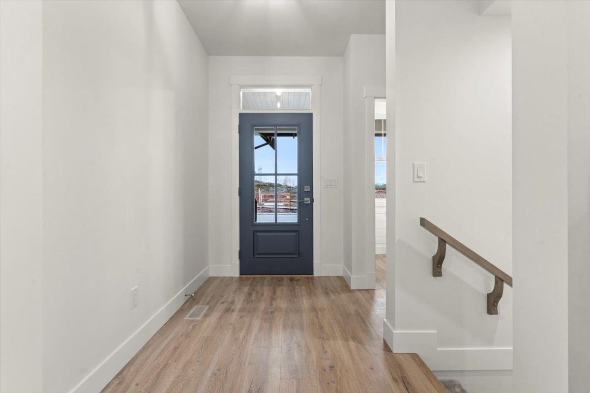 Kitchen Photo of 116 46211 Promontory Road, Chilliwack, BC