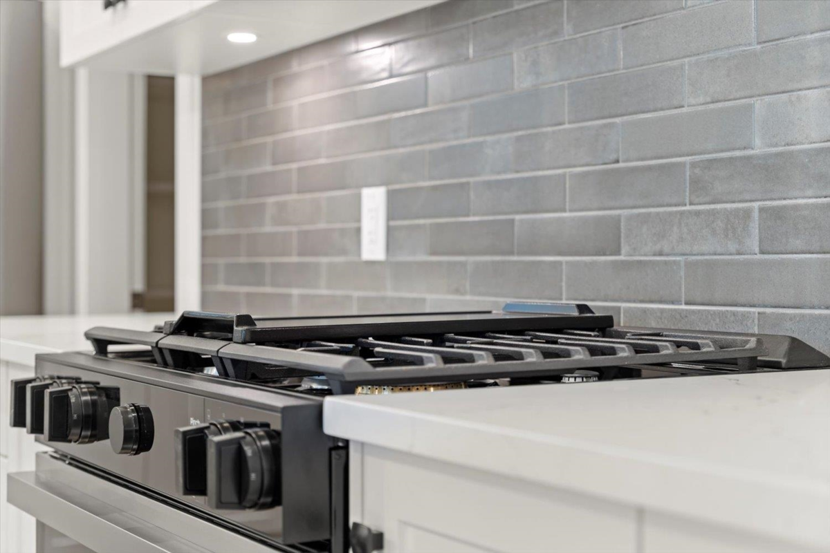 Powder Room Photo of 116 46211 Promontory Road, Chilliwack, BC