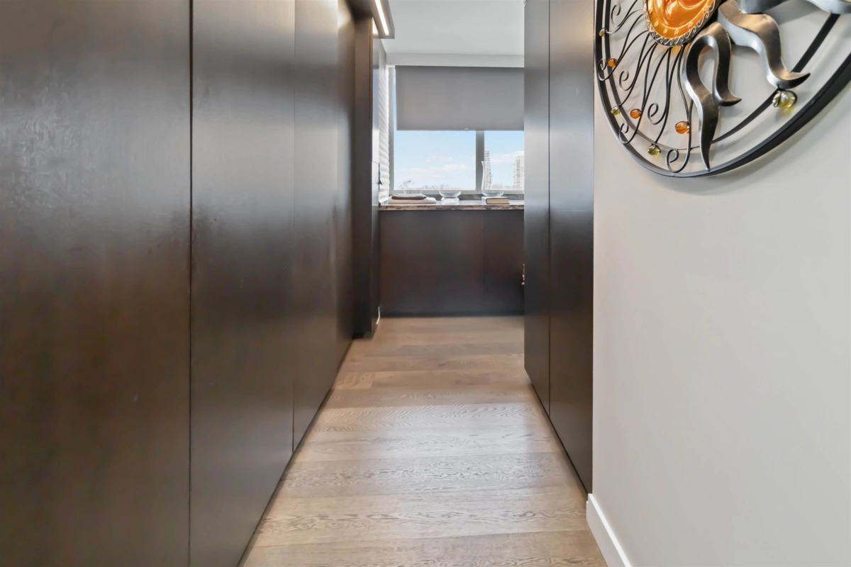 Entry Foyer Photo of 2803 4400 Buchanan Street, Burnaby, BC