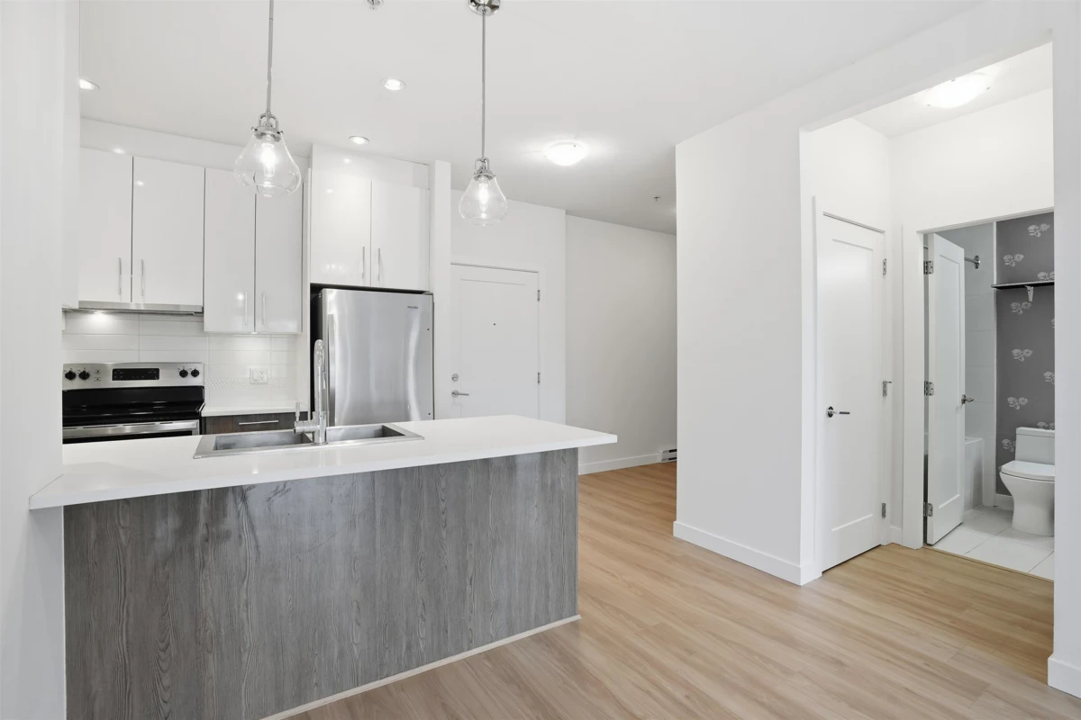 Living Room Photo of 106 20829 77a Avenue, Langley, BC