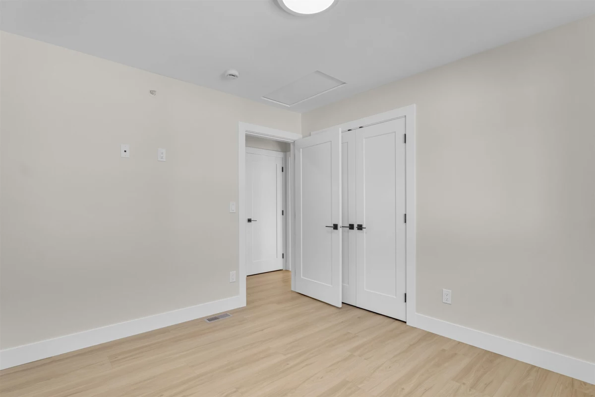 Basement Recreation Room Photo of 33062 4th Avenue, Mission, BC