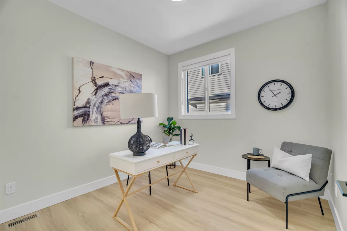 Dining Area Photo of 33062 4th Avenue, Mission, BC