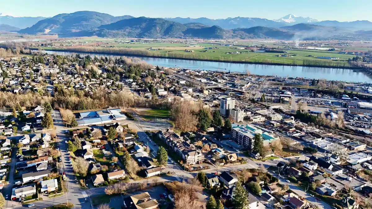 Outdoor Kitchen Photo of 33062 4th Avenue, Mission, BC