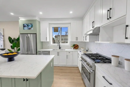Kitchen Island Photo of 33062 4th Avenue, Mission, BC