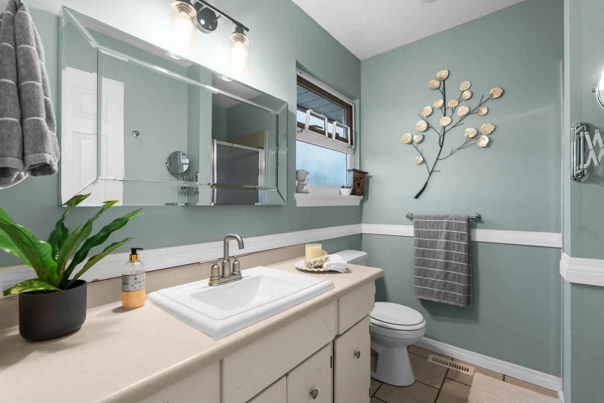 Entry Foyer Photo of 3774 Qualicum Close, Abbotsford, BC