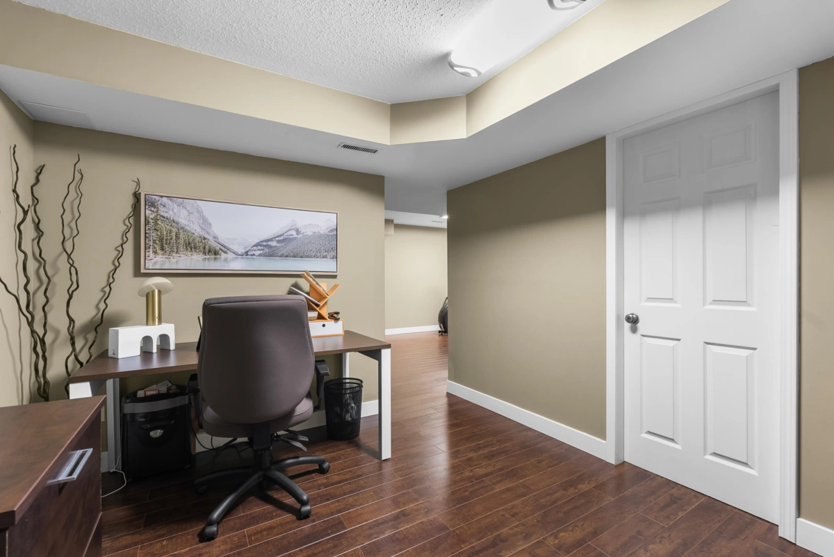 Front Yard Photo of 3774 Qualicum Close, Abbotsford, BC