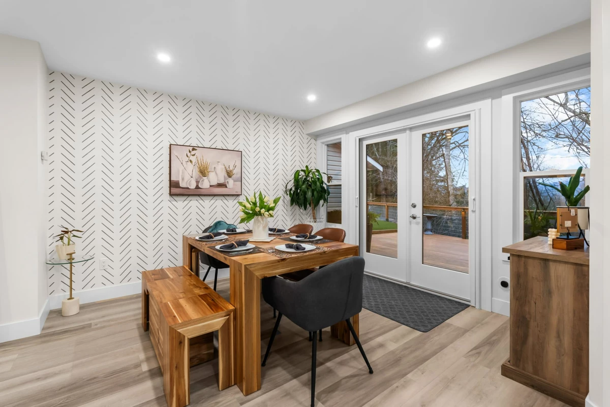 Guest Bathroom Photo of 3774 Qualicum Close, Abbotsford, BC
