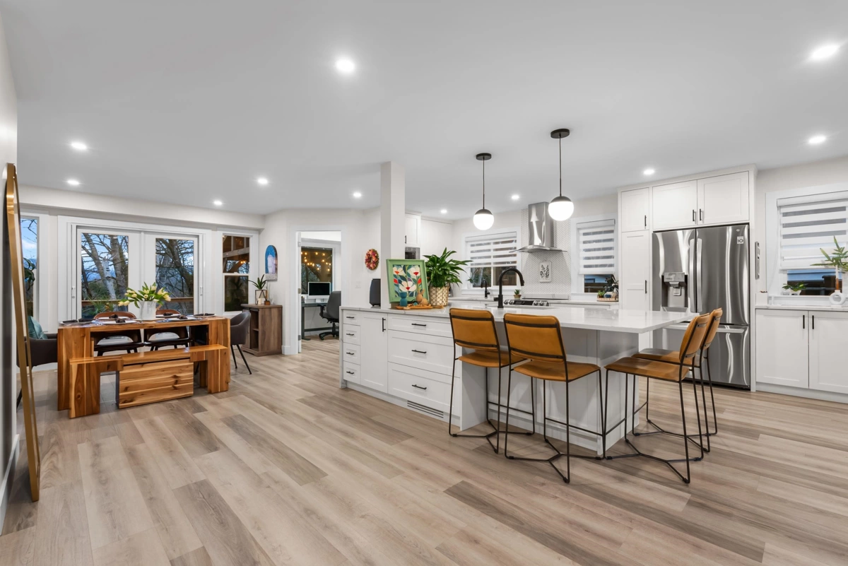 Walk-In Closet Photo of 3774 Qualicum Close, Abbotsford, BC