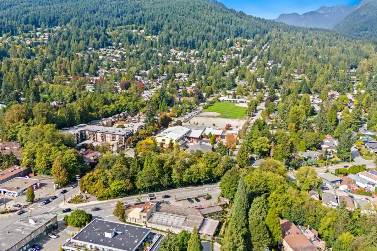 Swimming Pool Photo of 3192 Mountain Highway, North Vancouver, BC