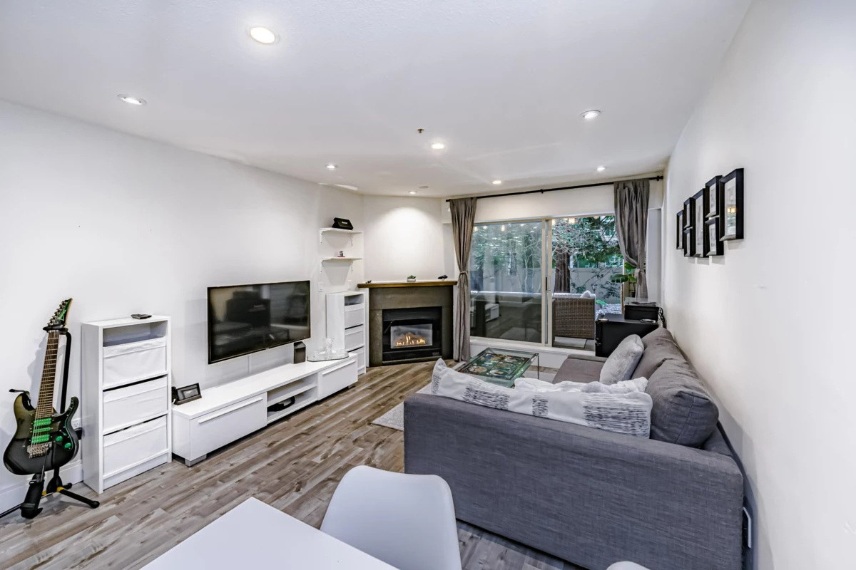 Breakfast Nook Photo of 108 1215 Pacific Street, Coquitlam, BC