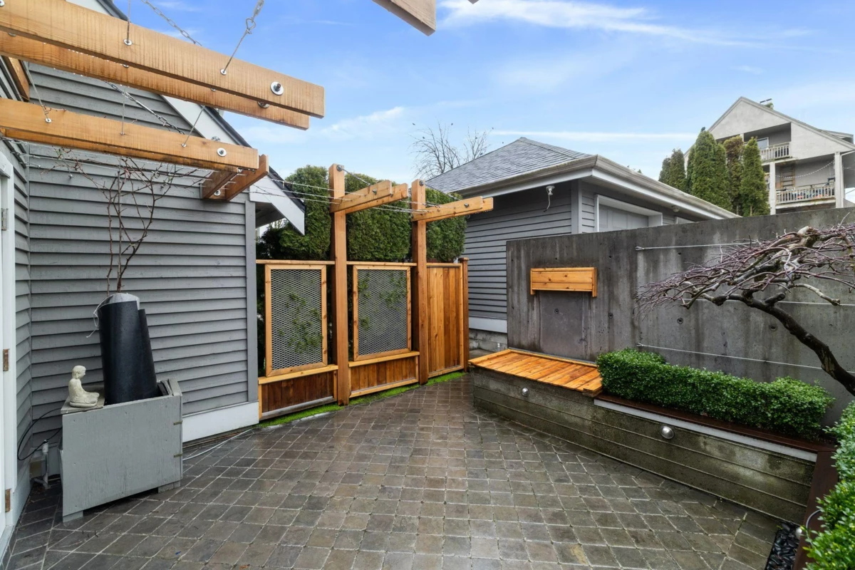 Outdoor Kitchen Photo of 1730 Kitchener Street, Vancouver, BC