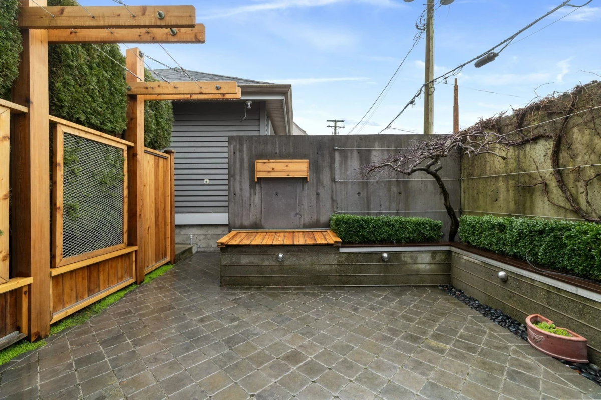 Swimming Pool Photo of 1730 Kitchener Street, Vancouver, BC