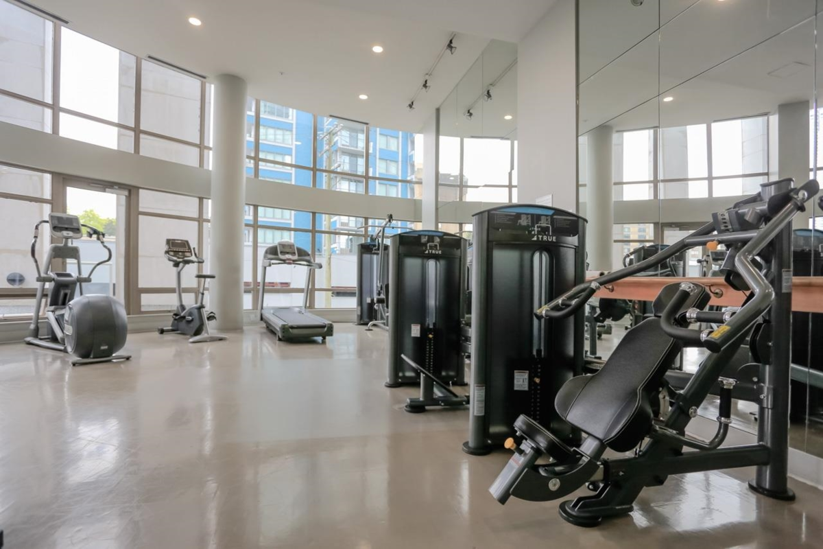 Laundry Room Photo of 703 1288 Alberni Street, Vancouver, BC