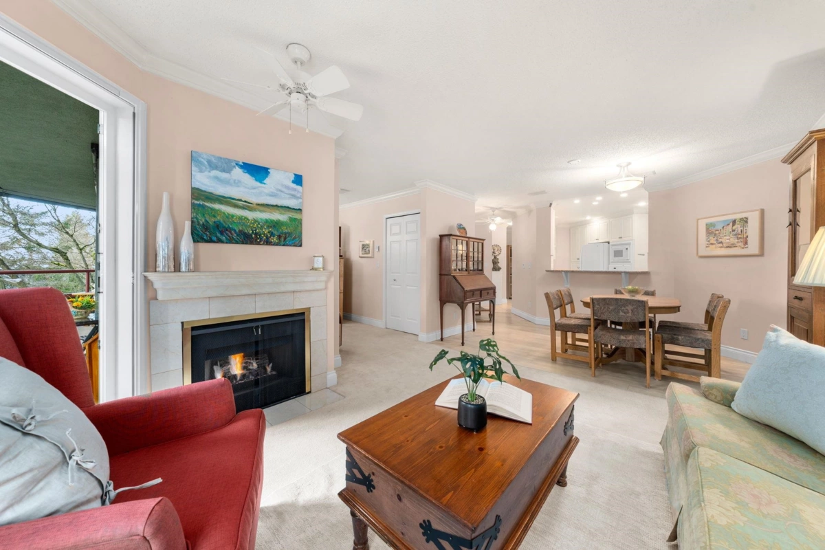 Exterior Rear Photo of 212 2800 Chesterfield Avenue, North Vancouver, BC