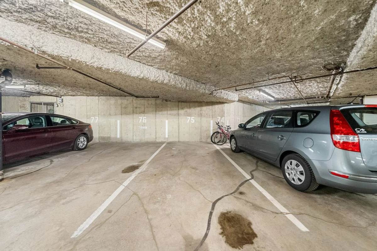 Hot Tub / Spa Photo of 212 2800 Chesterfield Avenue, North Vancouver, BC