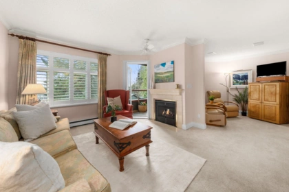 212 2800 Chesterfield Avenue, North Vancouver, BC, Upper Lonsdale — 2 bed apartment/condo for sale