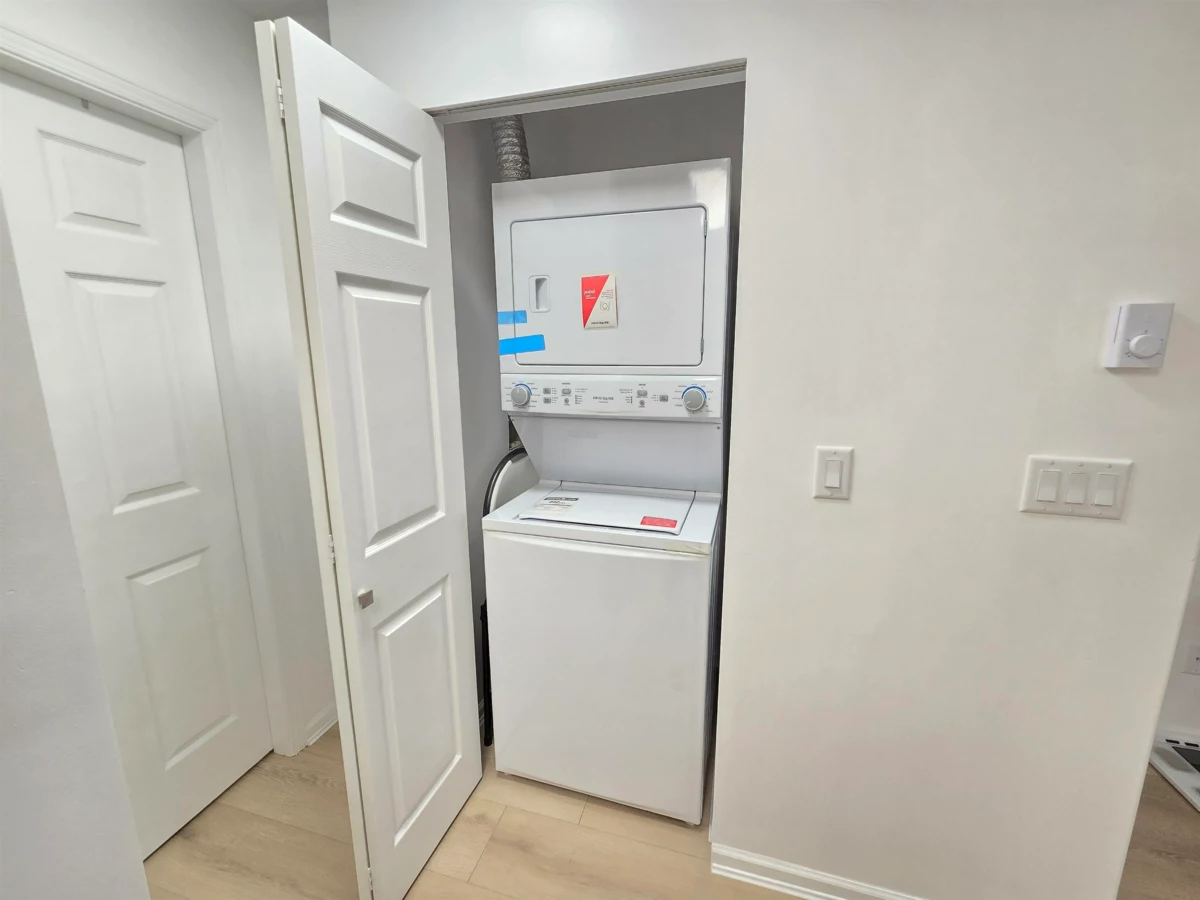 Bedroom 2 Photo of 15 6577 Southoaks Crescent, Burnaby, BC