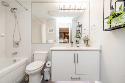Entry Foyer Photo of 108 15436 31 Avenue, Surrey, BC