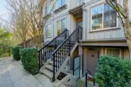 33 433 Seymour River Place, North Vancouver, BC