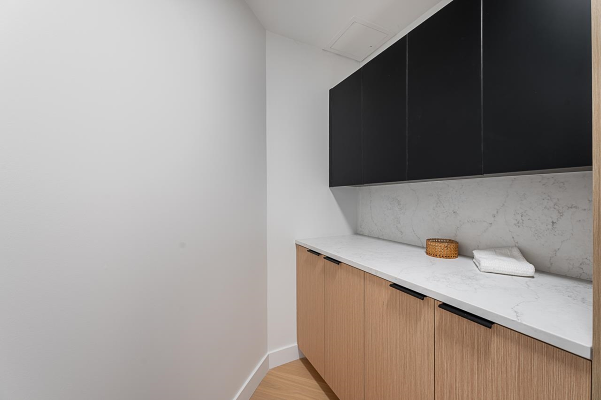 Garden / Landscaping Photo of 1001 1888 Alberni Street, Vancouver, BC