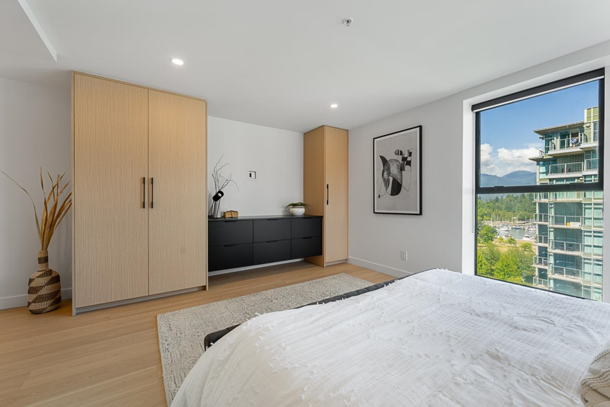 Mudroom Photo of 1001 1888 Alberni Street, Vancouver, BC