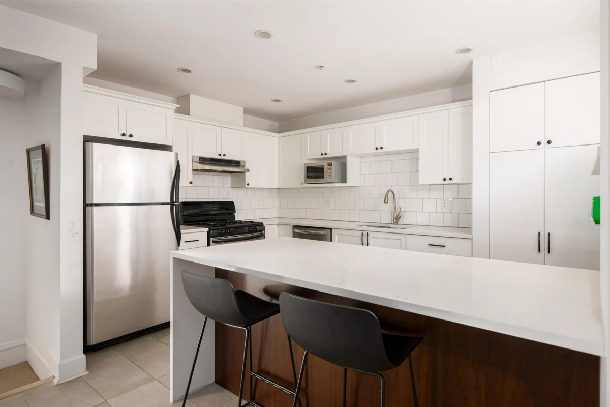 Breakfast Nook Photo of 1732 E Georgia Street, Vancouver, BC