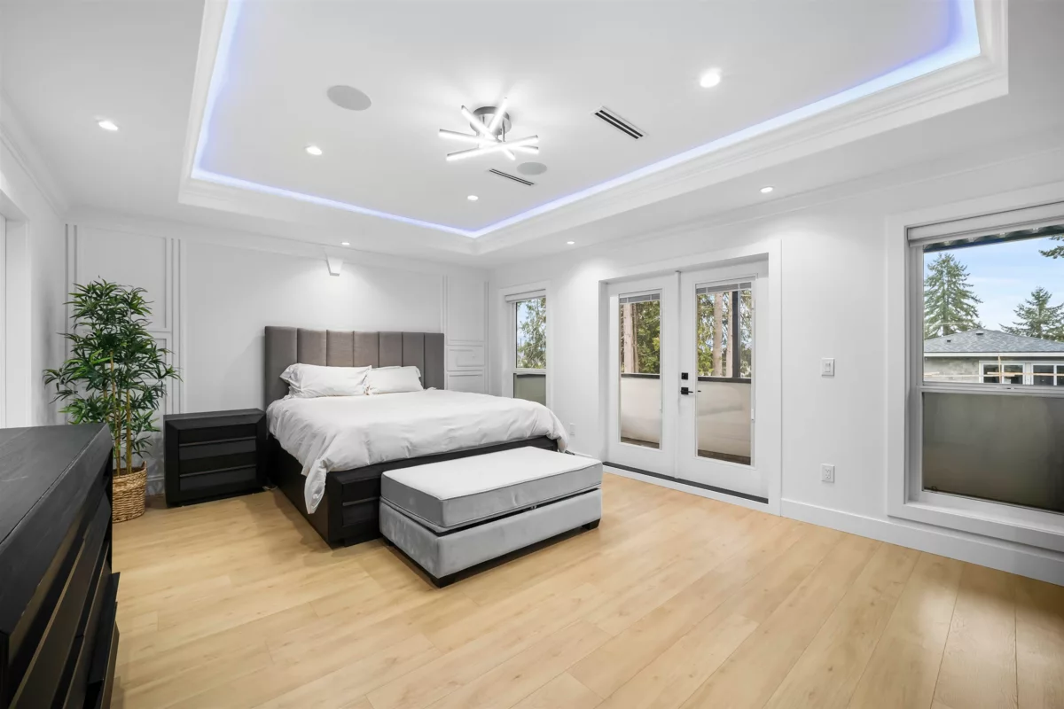 Entry Foyer Photo of 11693 95a Avenue, Delta, BC