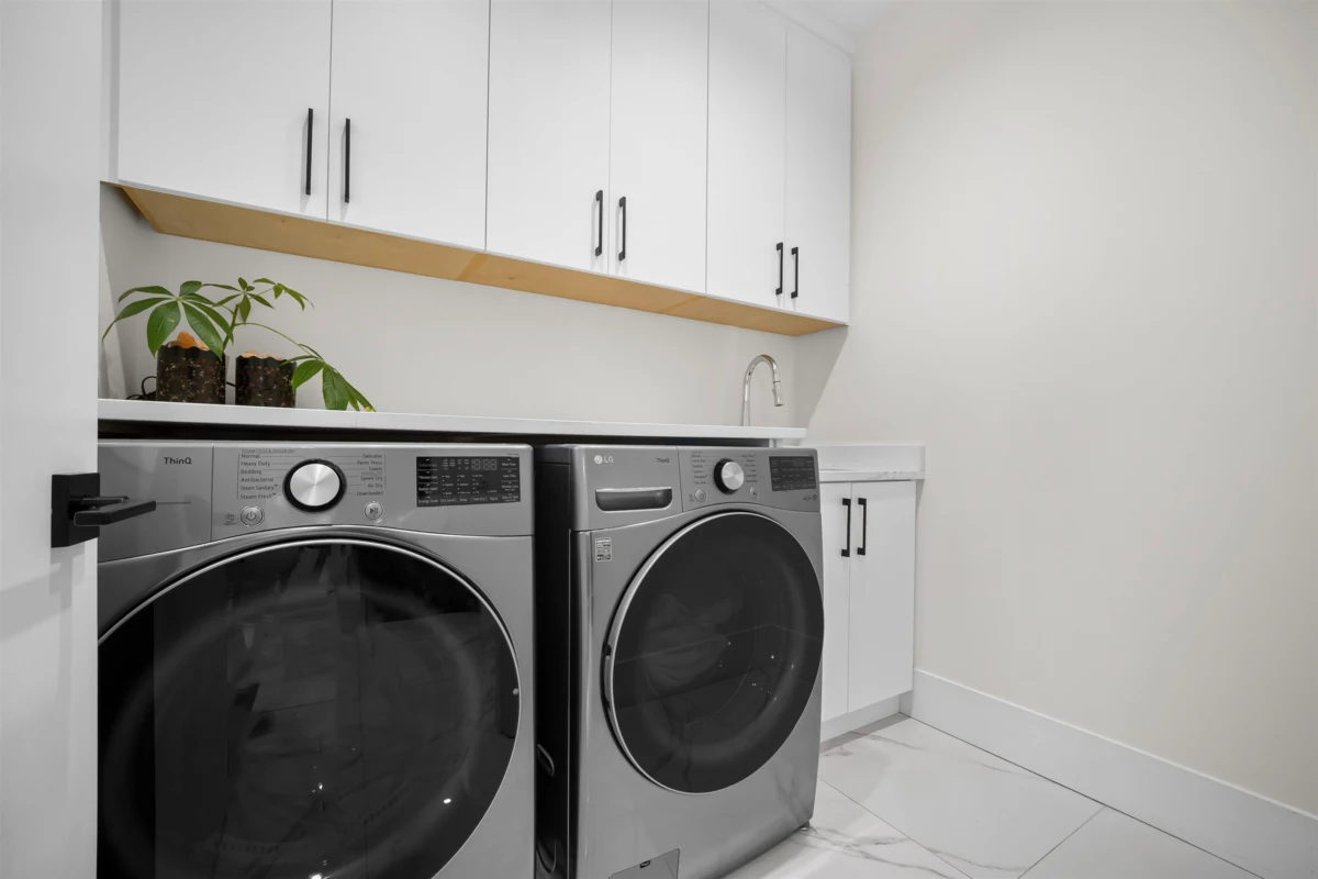 Guest Bathroom Photo of 11693 95a Avenue, Delta, BC