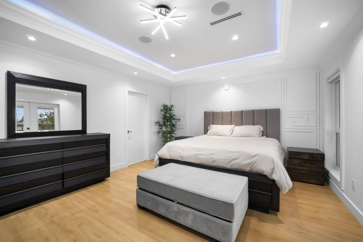 Hallway Photo of 11693 95a Avenue, Delta, BC