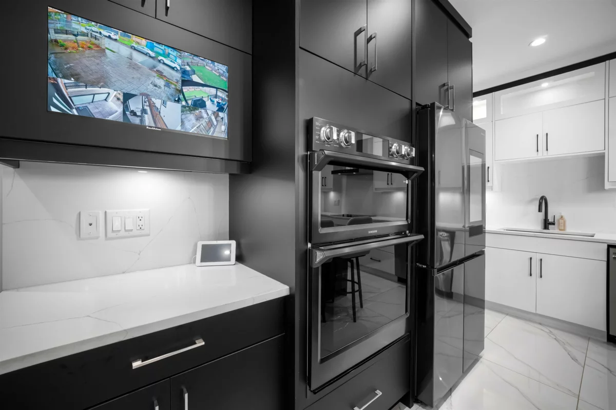 Kitchen Island Photo of 11693 95a Avenue, Delta, BC