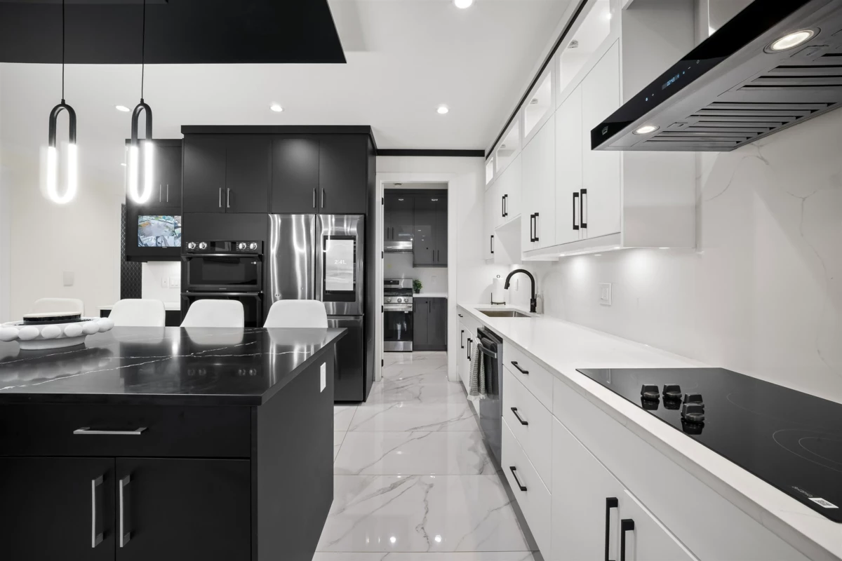 Primary Bathroom Photo of 11693 95a Avenue, Delta, BC