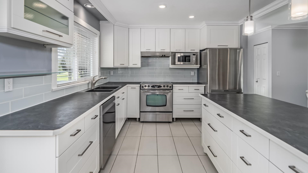 Bedroom 4 Photo of 20949 52 Avenue, Langley, BC