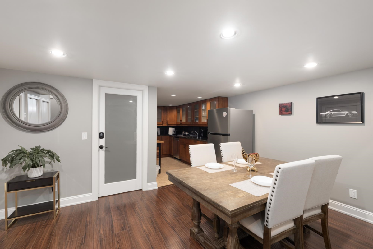 Garden / Landscaping Photo of 4050 St. Pauls Avenue, North Vancouver, BC