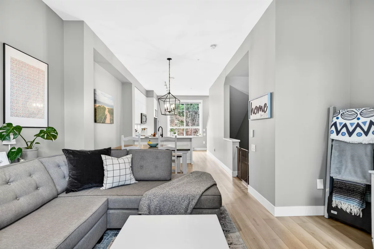 Primary Bathroom Photo of 7 19696 Hammond Road, Pitt Meadows, BC