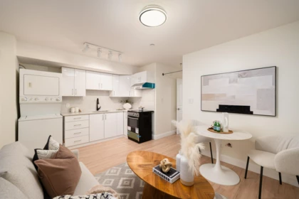 Hallway Photo of 4068 W 15th Avenue, Vancouver, BC