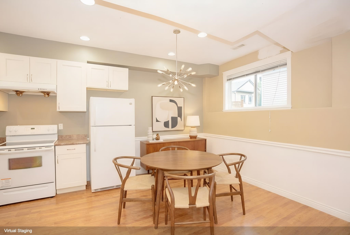 Kitchen Island Photo of 10460 Slatford Street, Maple Ridge, BC