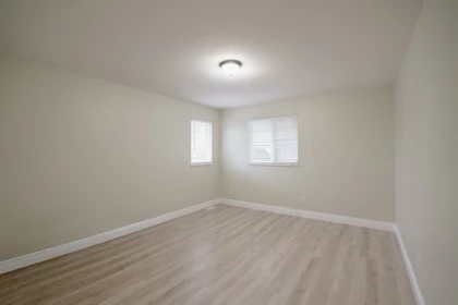 Basement Recreation Room Photo of 10460 Slatford Street, Maple Ridge, BC
