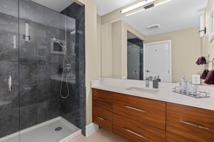 Hallway Photo of 1130 Eyremount Drive, West Vancouver, BC