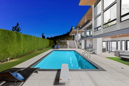 Swimming Pool Photo of 1130 Eyremount Drive, West Vancouver, BC
