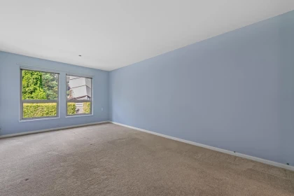 Primary Bedroom Photo of 205 843 22nd Street, West Vancouver, BC